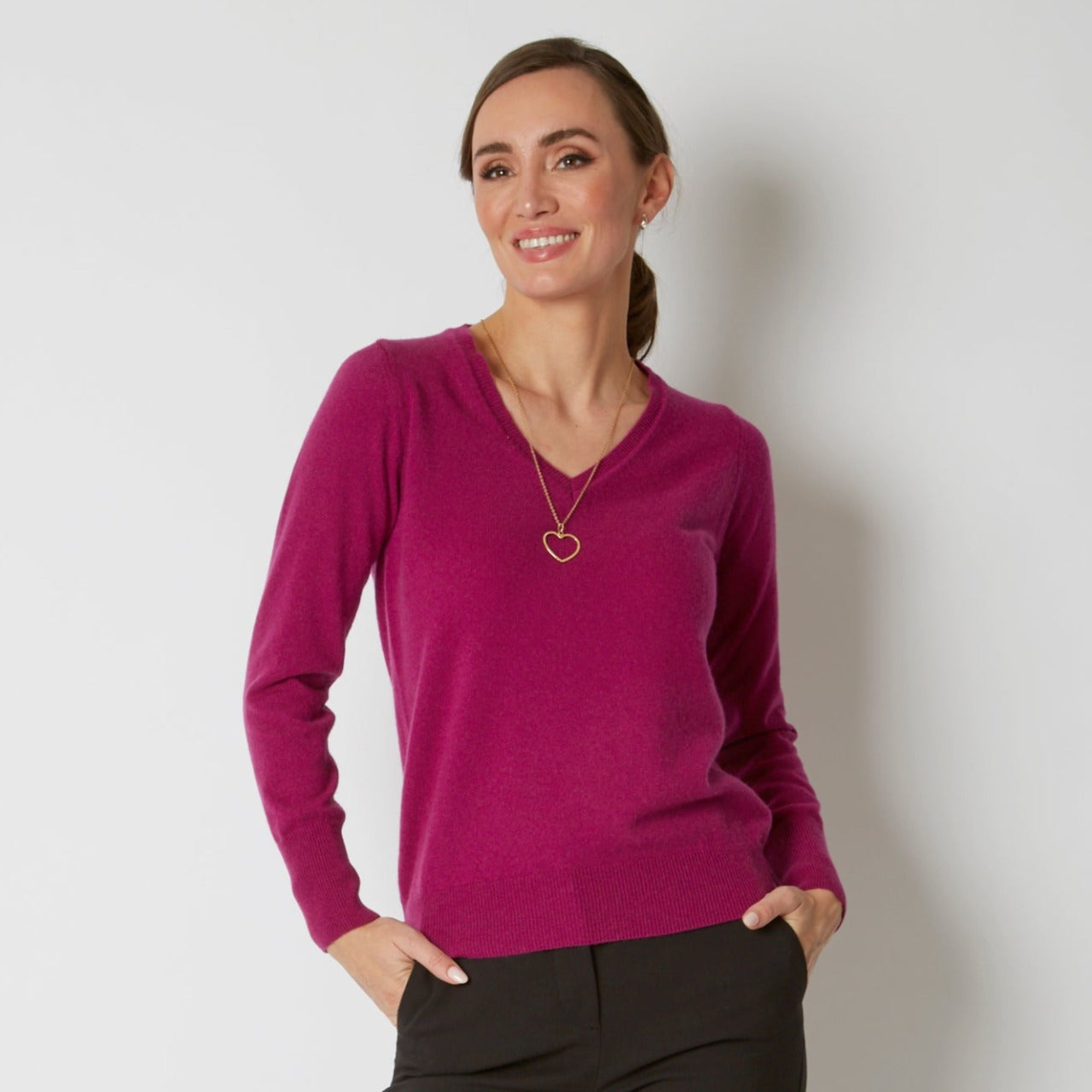 100% CASHMERE DEEP PURPLE V NECK