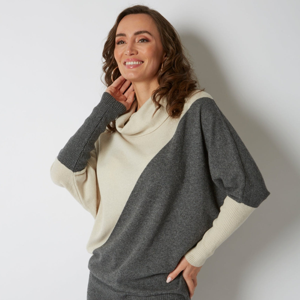 TWO TONE SLOUCHY ROLL
