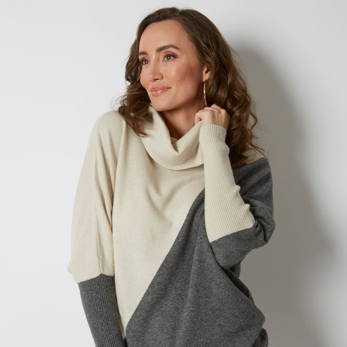 TWO TONE SLOUCHY ROLL