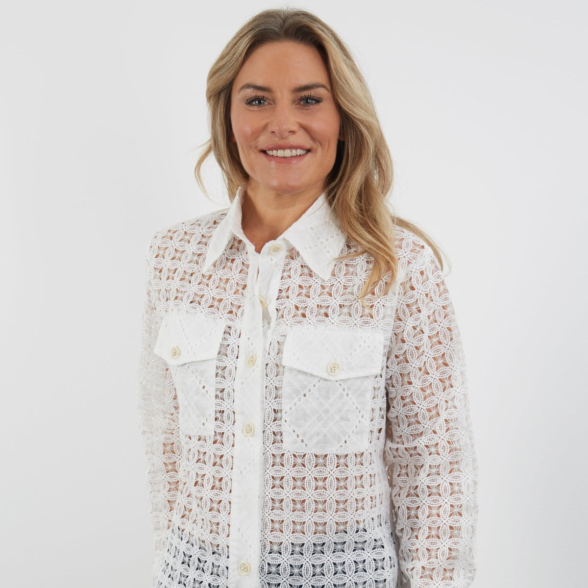 WHITE LACE TWO POCKET SHIRT