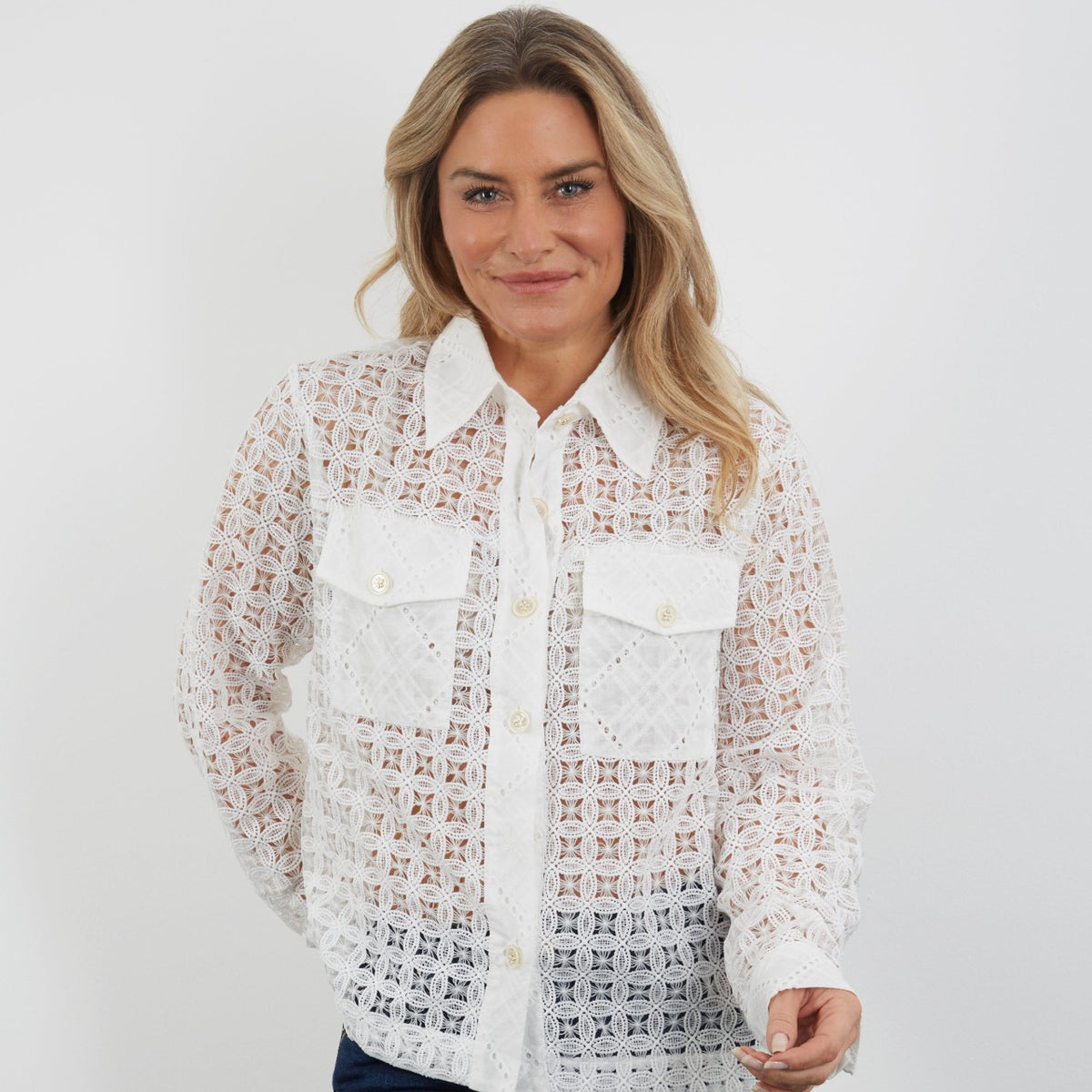 WHITE LACE TWO POCKET SHIRT