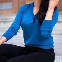 100% CASHMERE TEAL V NECK
