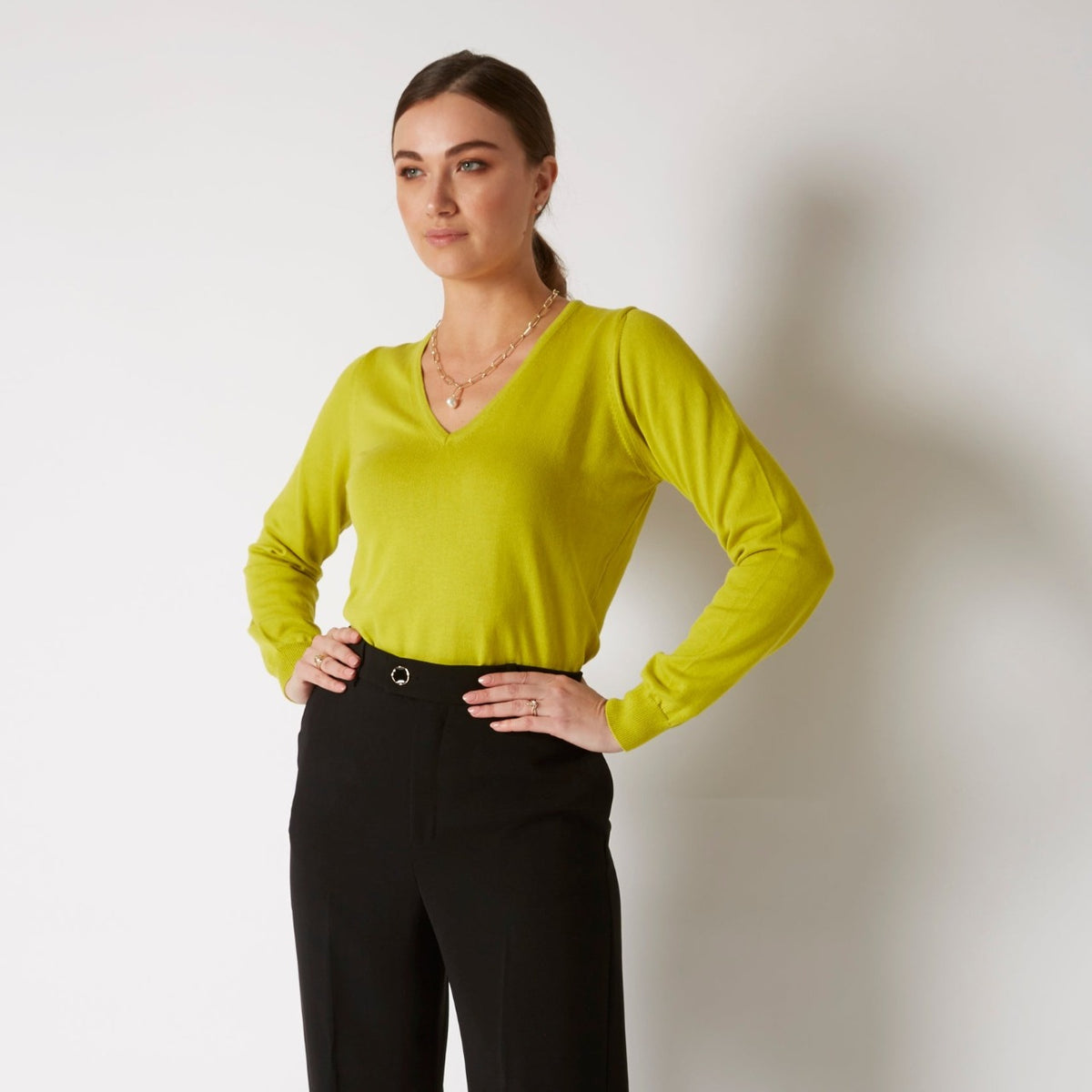 100% PIMA COTTON LIME LONG SLEEVE V NECK