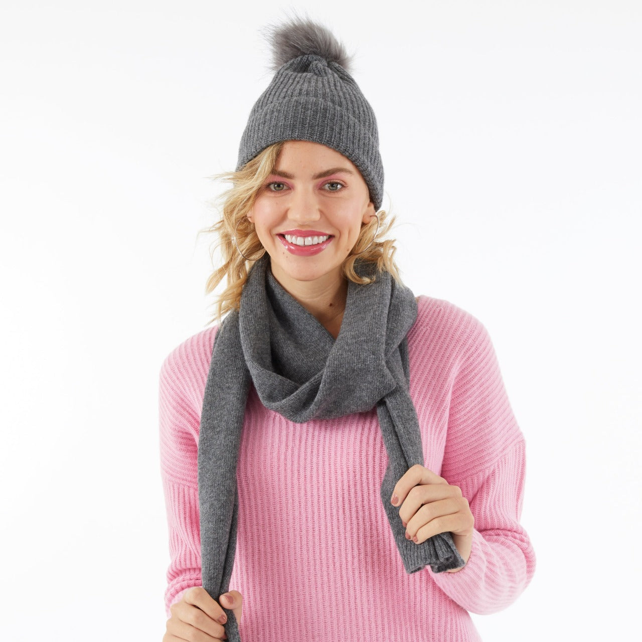 GREY POM BEANIE