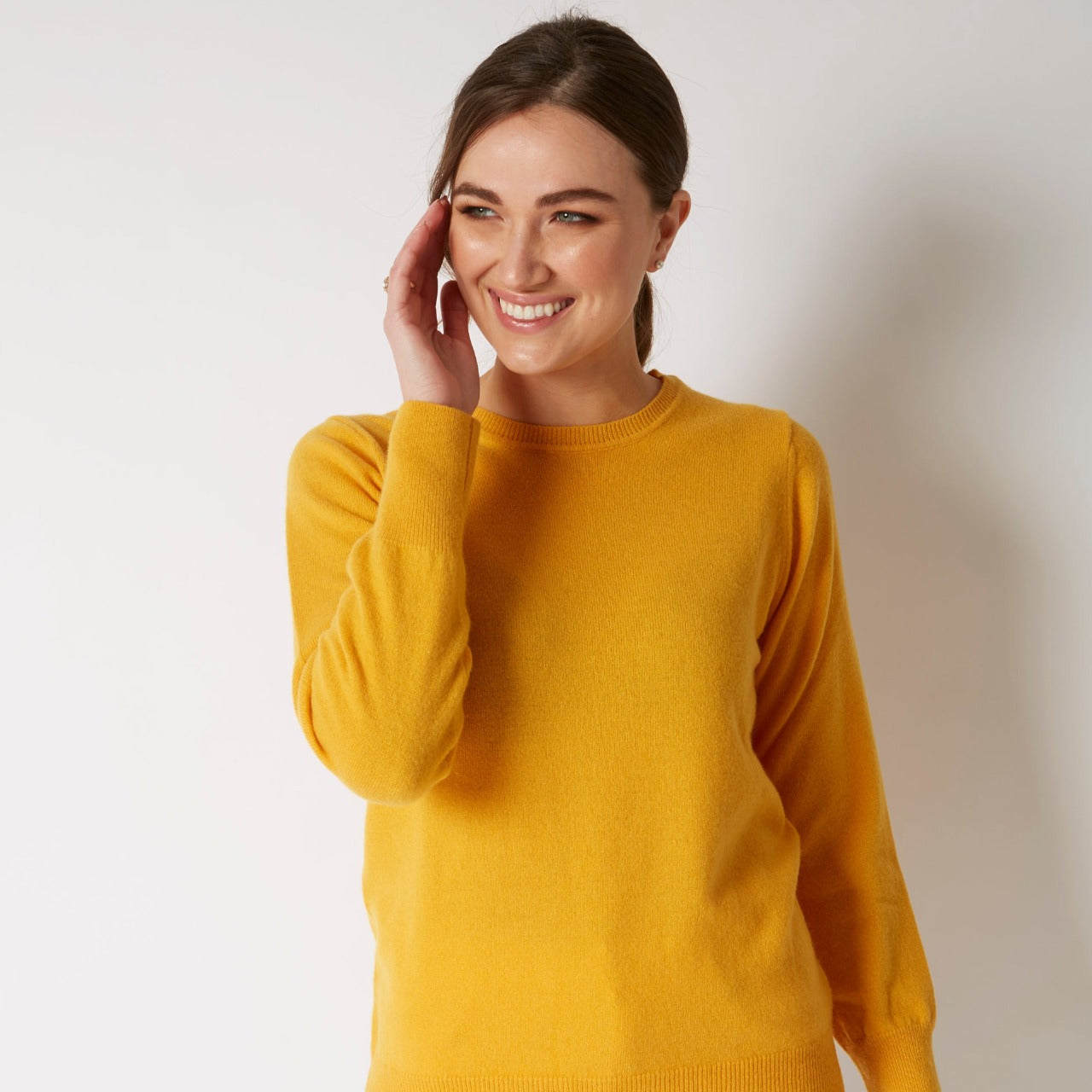 100% CASHMERE YELLOW CREW